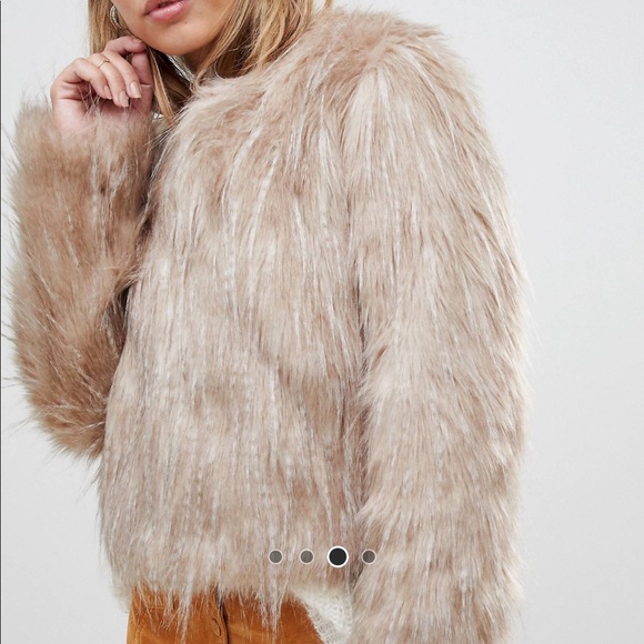 NWT Urbancode faux feather crop jacket - Picture 6 of 6